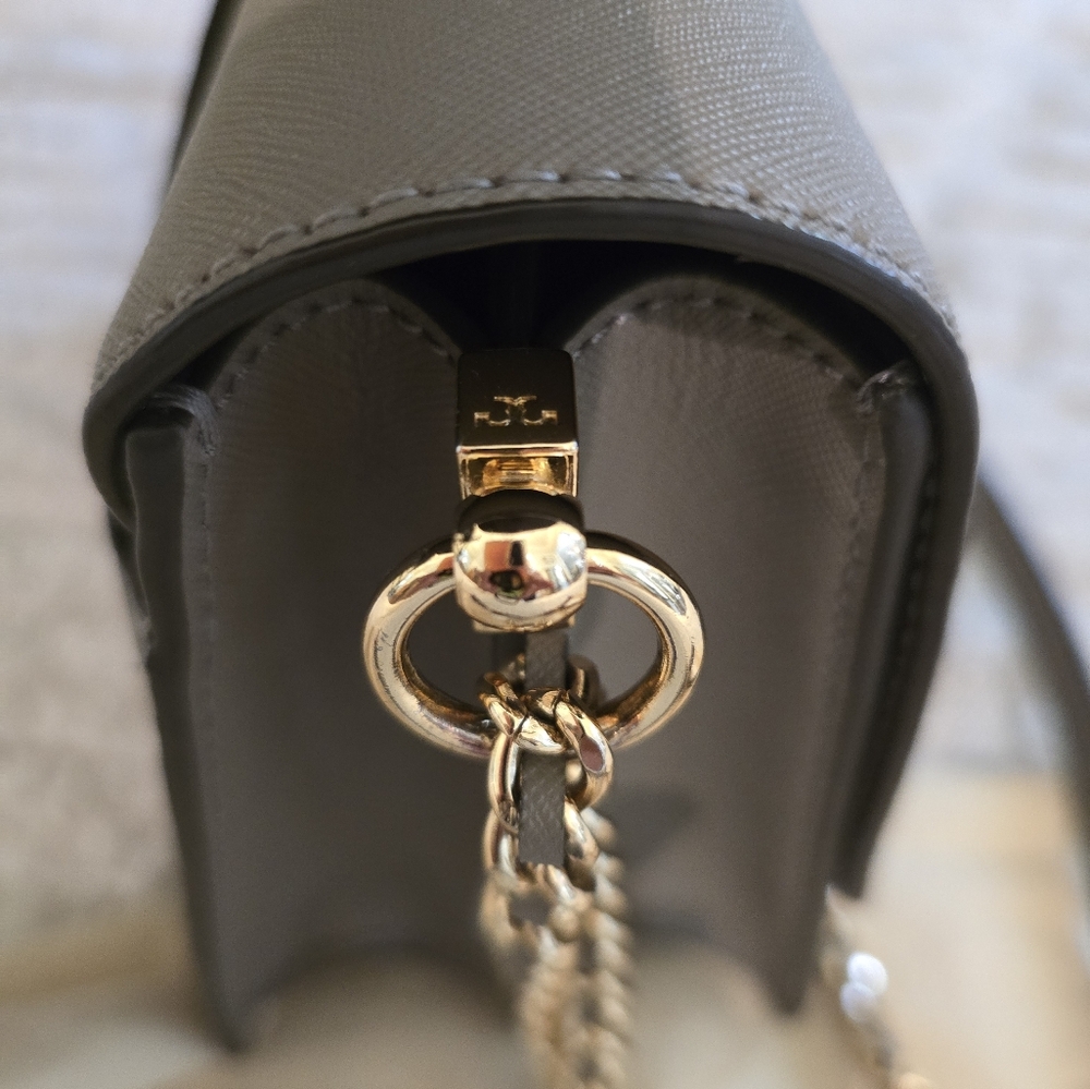 🌟Tory Burch Saffiano Leather Convertible Shoulder bag - Taupe - Picture 4 of 10